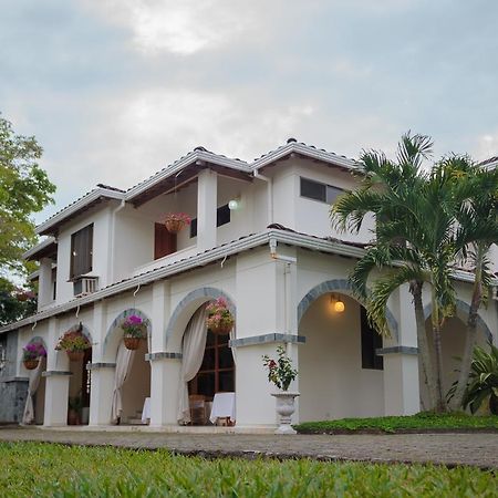El Lugar Boutique Hotel Cerritos 外观 照片